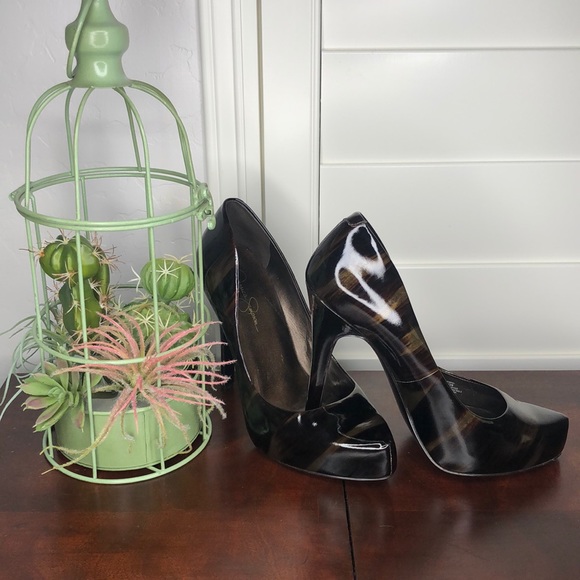 Jessica Simpson Shoes - Jessica Simpson Pumps Size 9